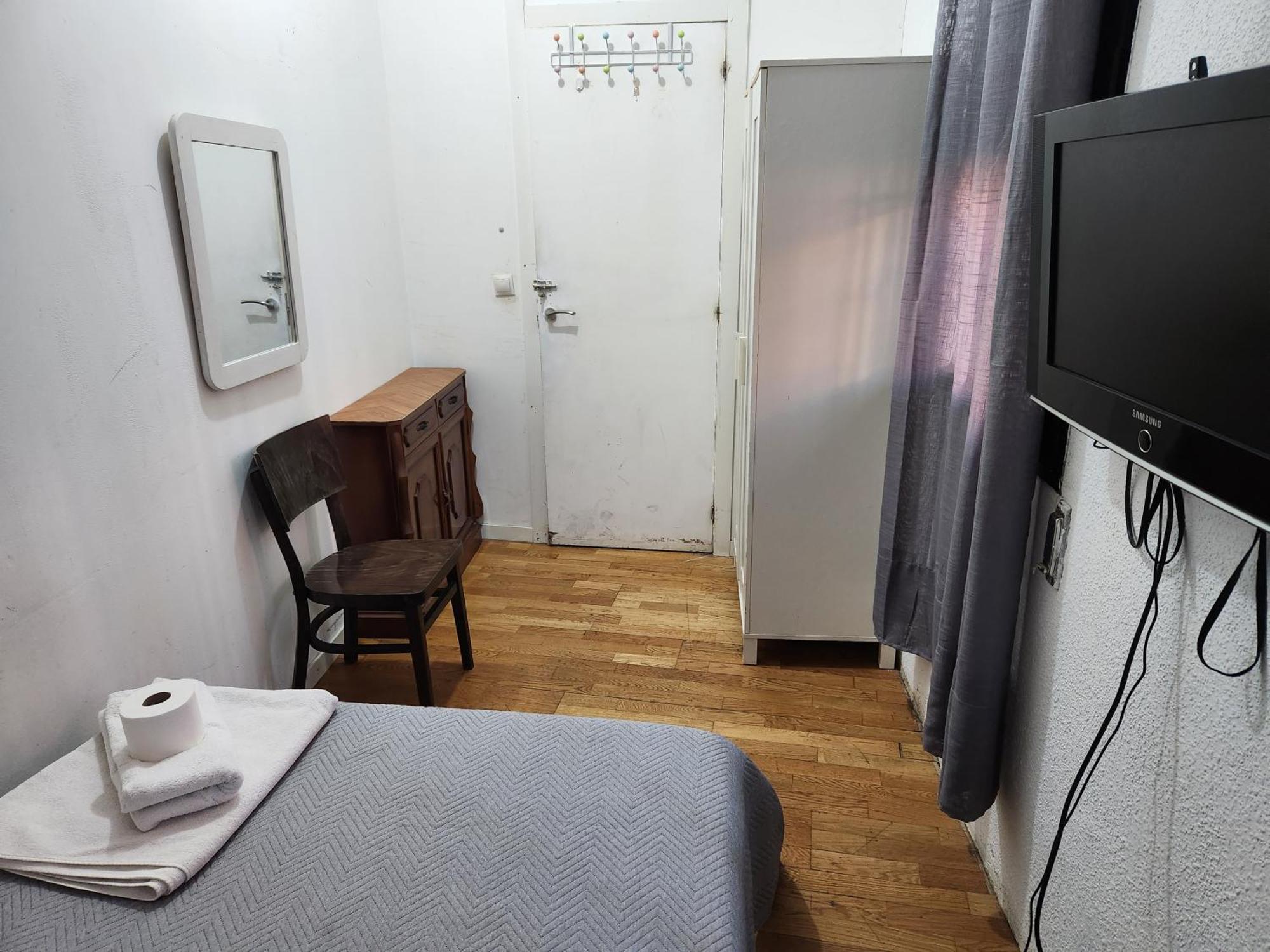 Hostel Pepe Viajes Madrid Esterno foto