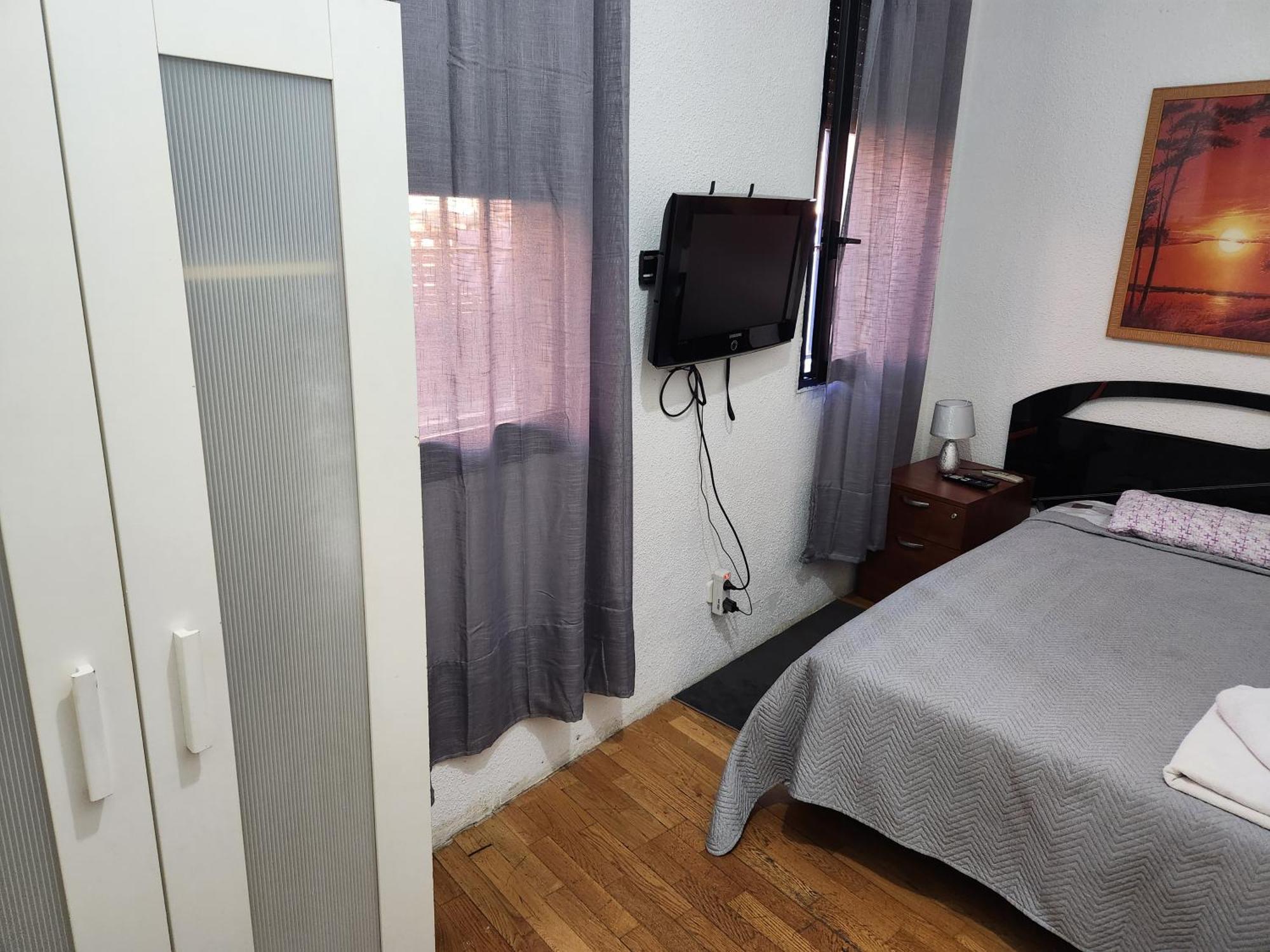 Hostel Pepe Viajes Madrid Esterno foto